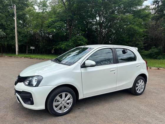 TOYOTA ETIOS 1.5 X PLUS 16V FLEX 4P MANUAL